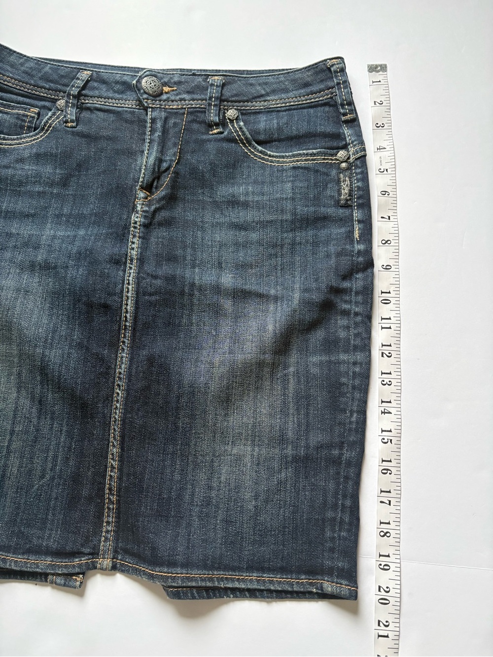 Silver Jeans Co. Emma Dark Wash Denim Mini Skirt Y2K Contrast Stitching, Sz 27 - Picture 12 of 13